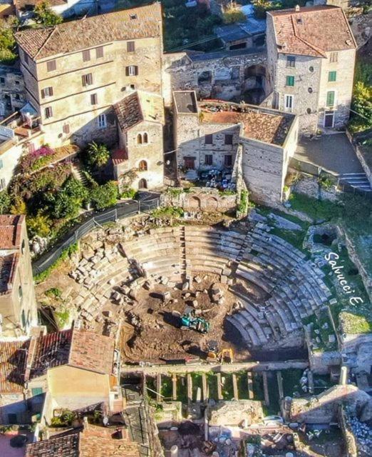 Bed and Breakfast Casa Conte Terracina Exterior foto